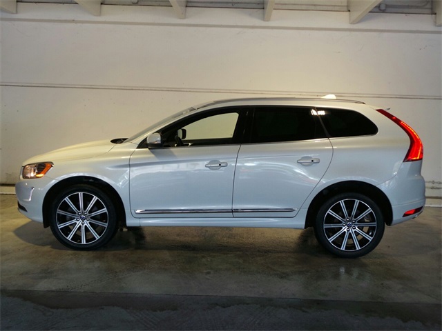 Pre-Owned 2016 Volvo XC60 T5 Drive-E Premier 4D Sport Utility in North ...